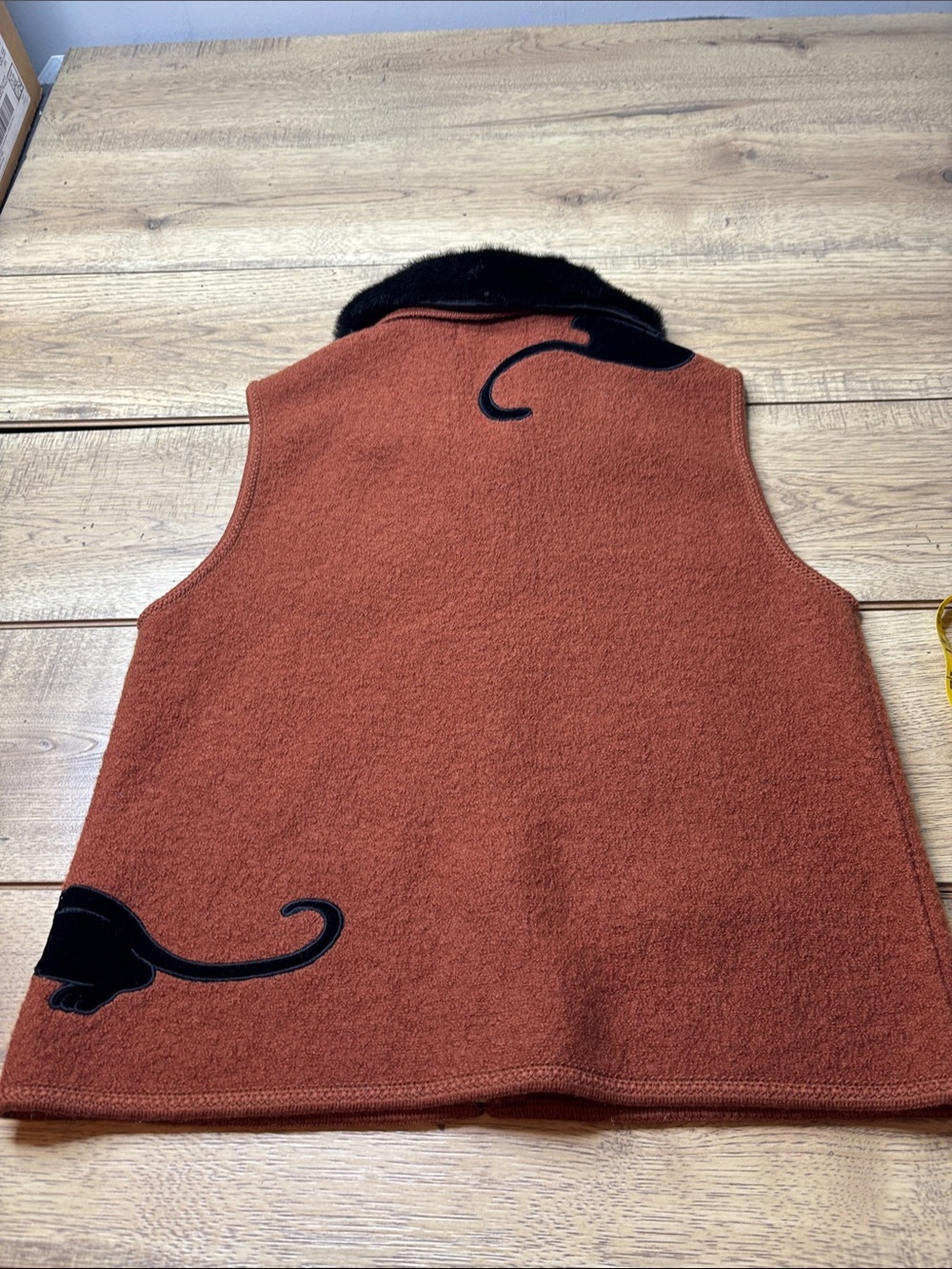 Women’s Vintage Lisa International Wool Panther Vest with Faux Fur Collar Size M - Picture 3 of 7